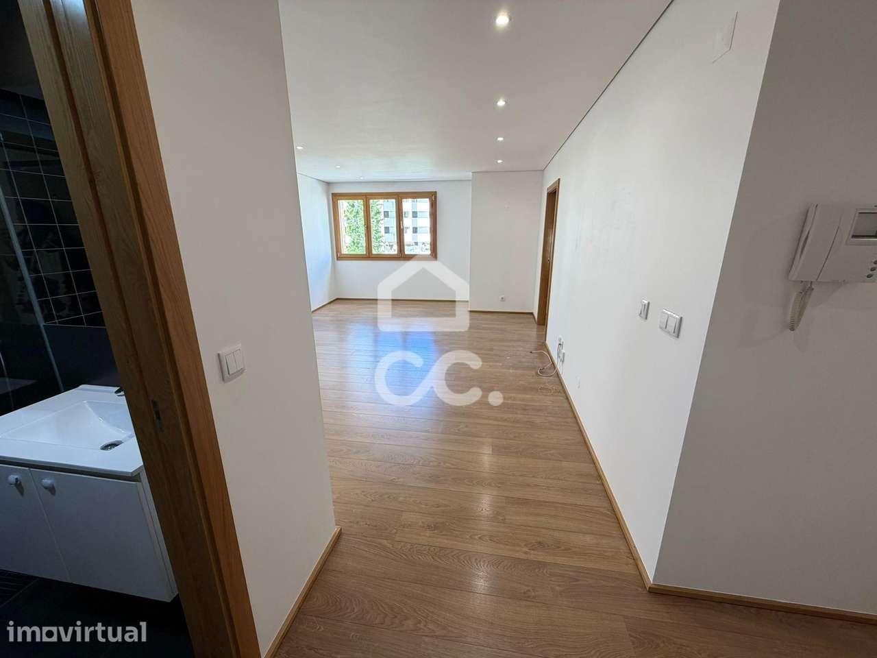 Apartamento T2 com garagem na Urbanização do Infantado - Loures - Grande imagem: 2/26