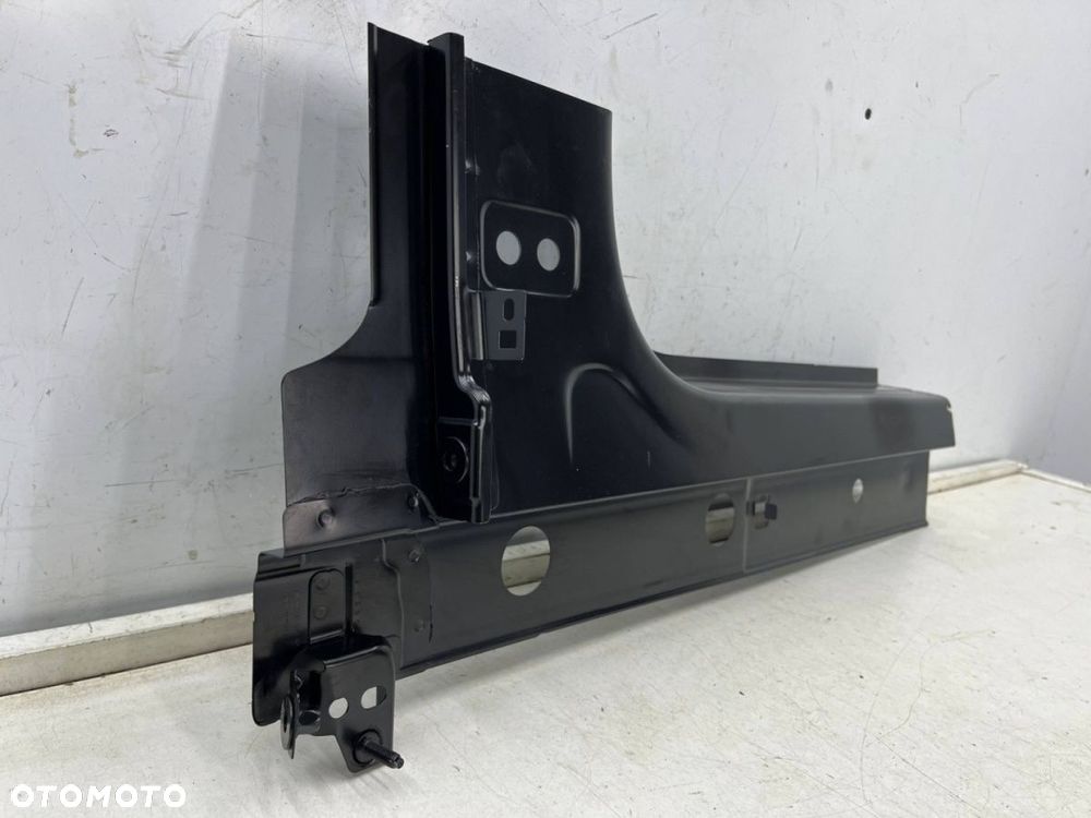 Poszycie Macan I 95b 14r.- LEWY przedni próg dolny słupek ćwiartka NOWE ORYGINALNE lewy środek - 2