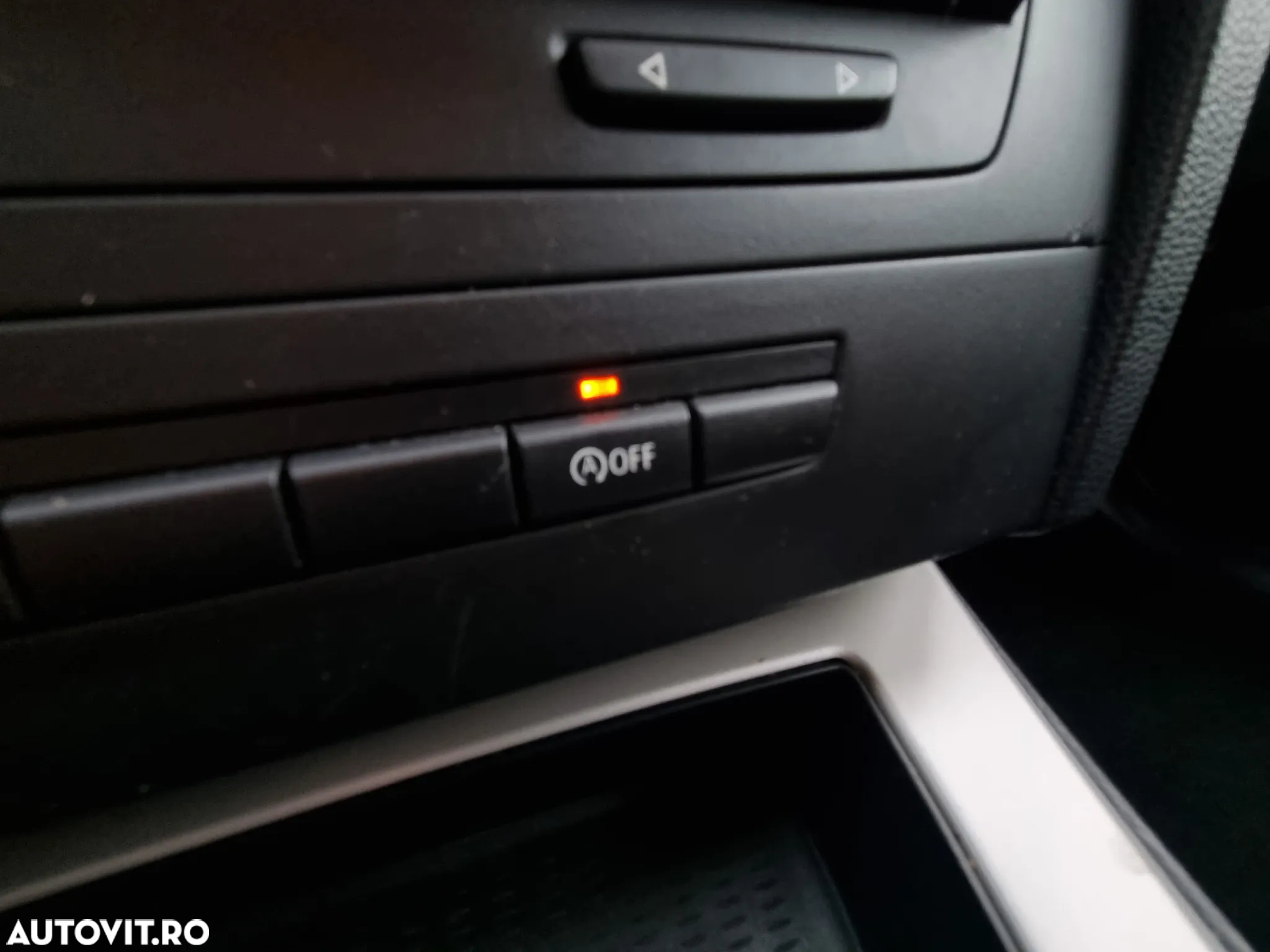 BMW Seria 3 320d DPF Touring - 27