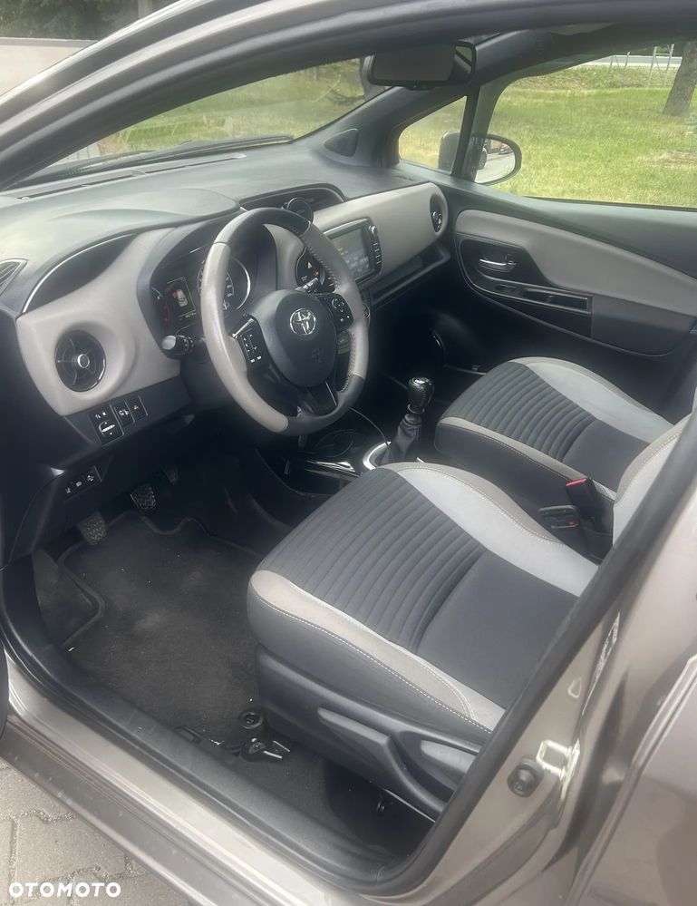 Toyota Yaris 1.5 Selection - 6