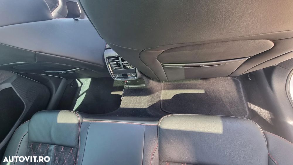 Skoda Octavia 2.0 TDI DSG RS Plus - 12