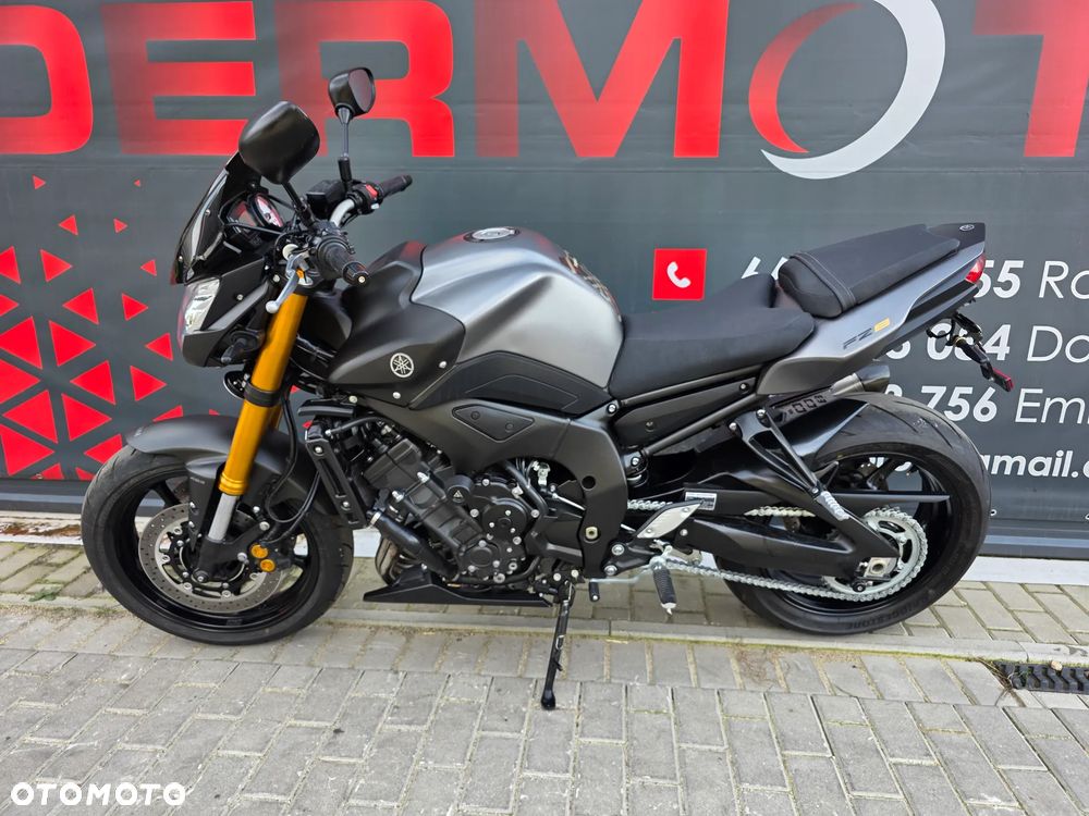 Yamaha FZ8 - 5