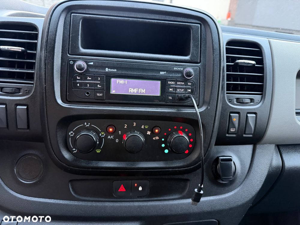 Renault Trafic - 24