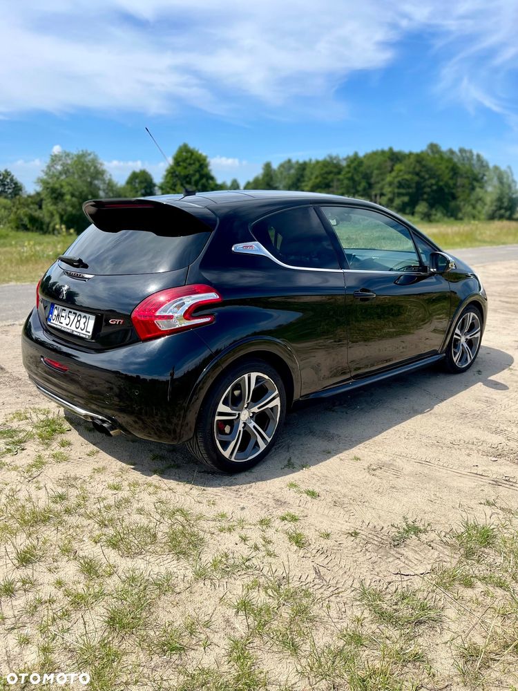 Peugeot 208 - 6