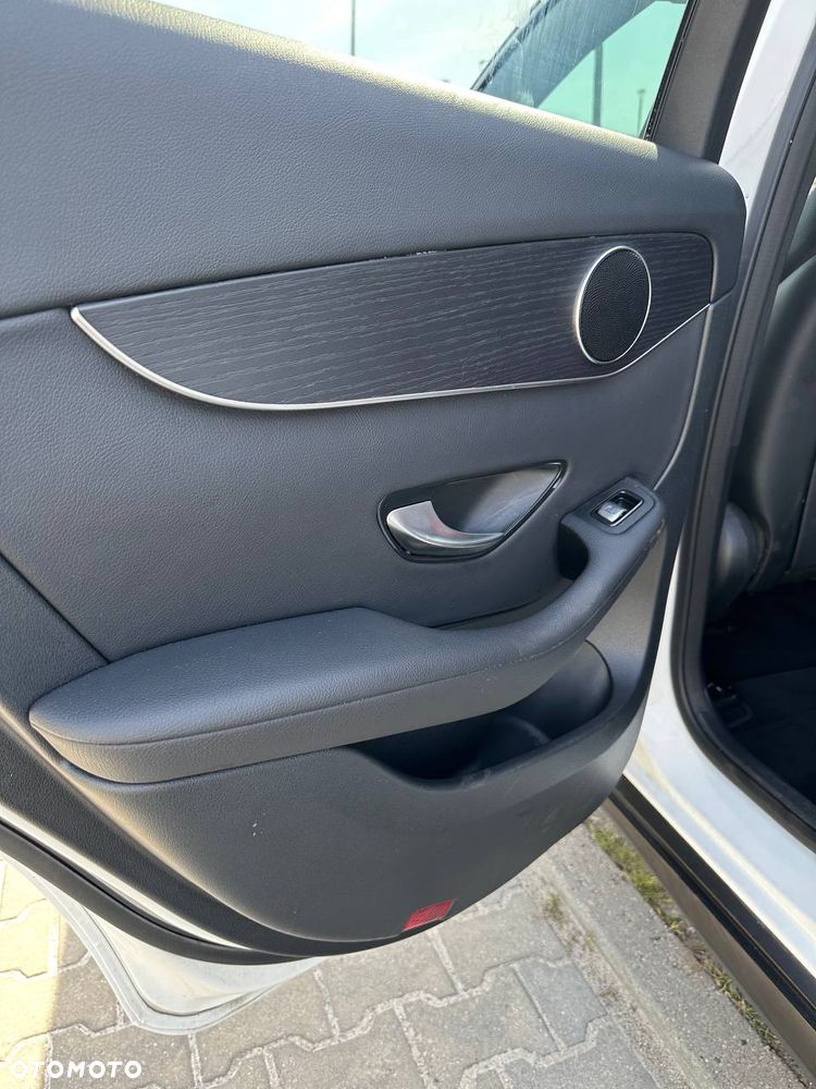 Mercedes-Benz GLC Coupe 200 - 13