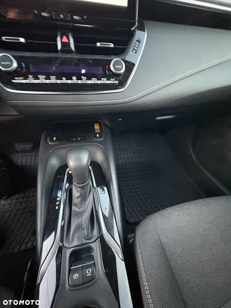 Toyota Corolla 1.8 Hybrid Comfort - 31