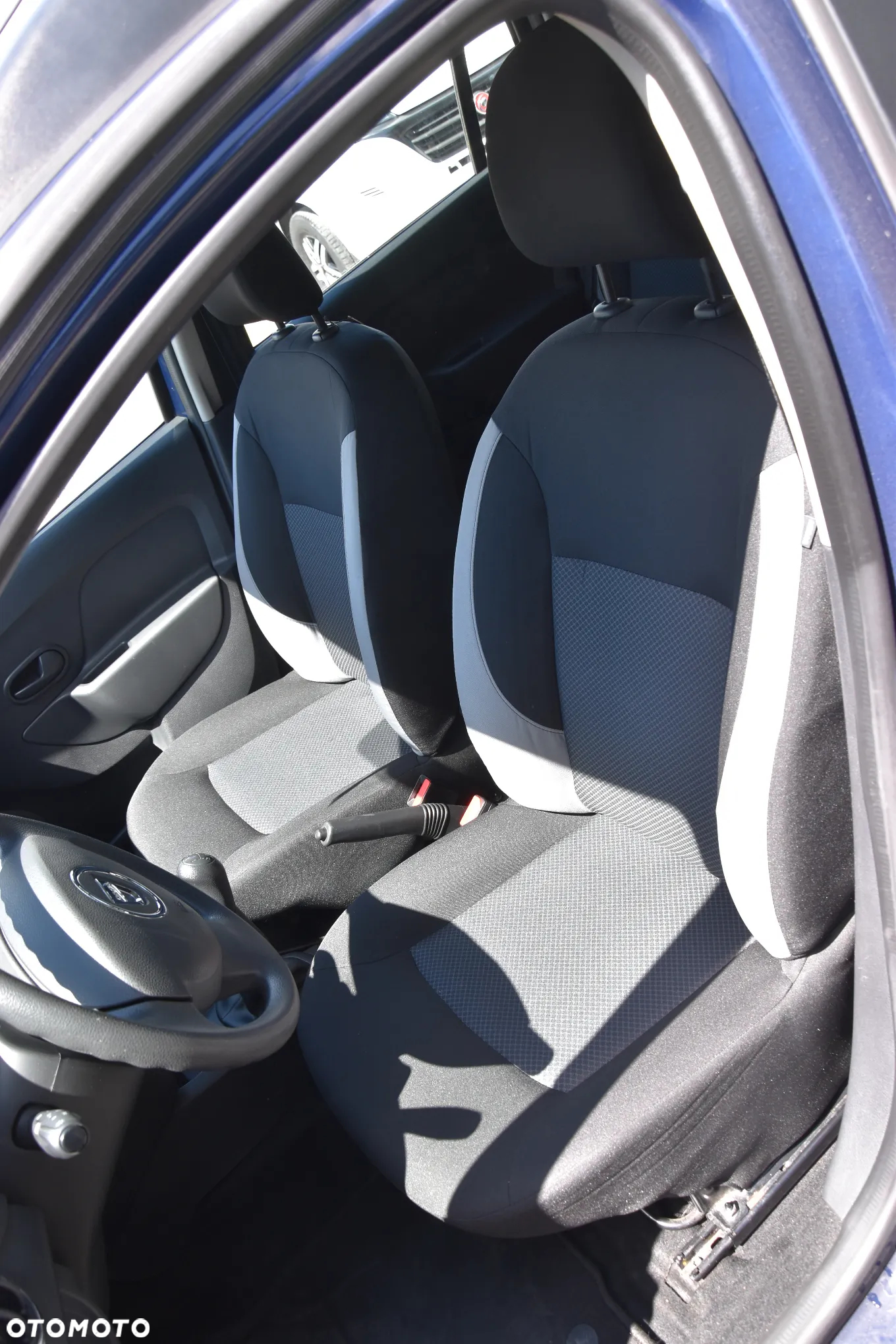 Dacia Logan MCV 1.2 16V 75 Ambiance - 16