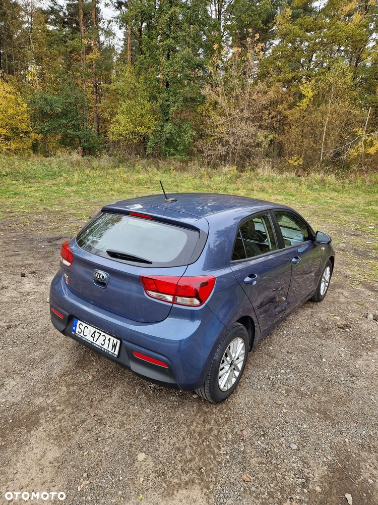 Kia Rio - 20