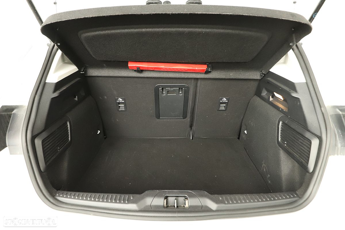 Ford Focus - 20