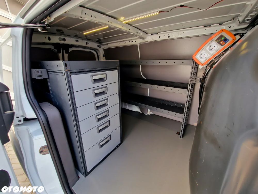 Ford TRANSIT CONNECT L2 - 15