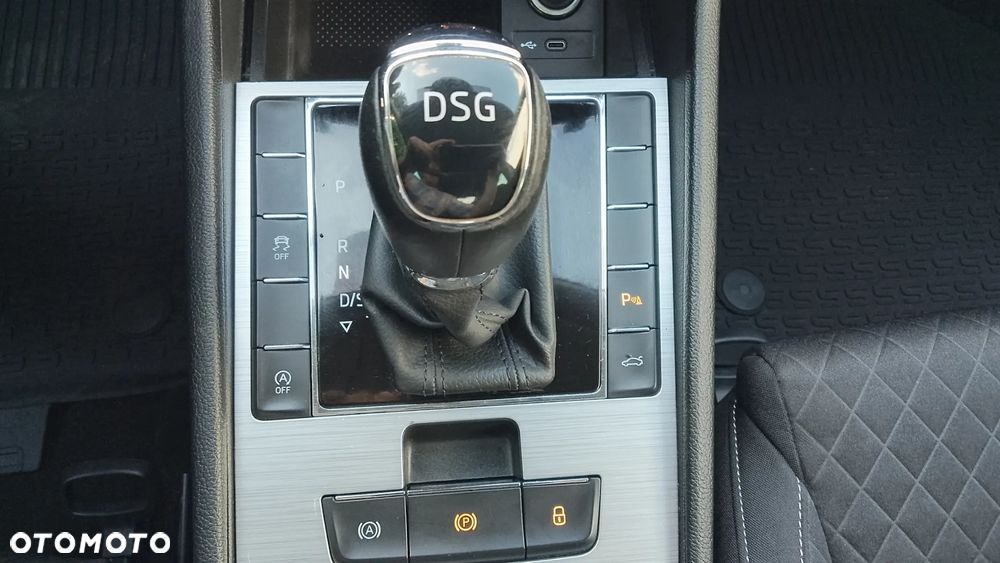 Skoda Superb 2.0 TSI Ambition DSG - 25