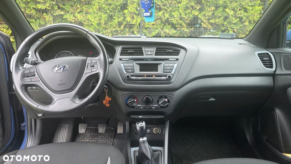 Hyundai i20 - 12