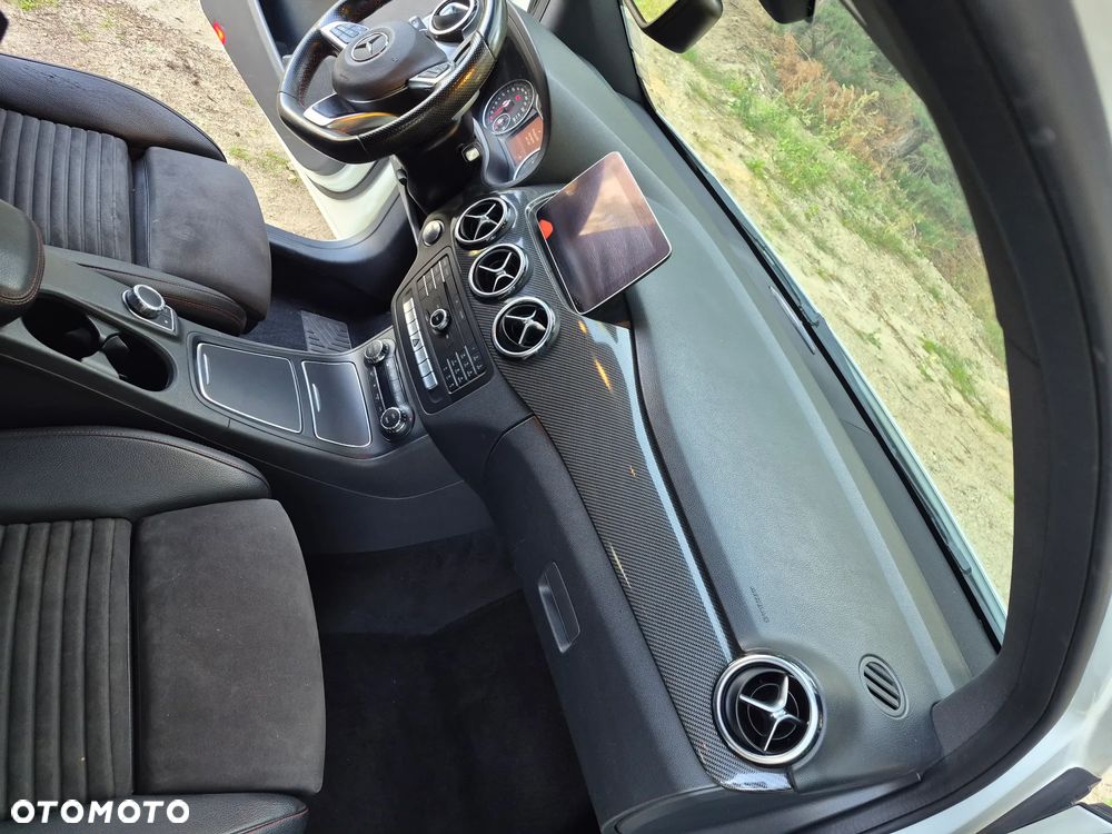 Mercedes-Benz Klasa B 200 d 8G-DCT AMG Line - 12