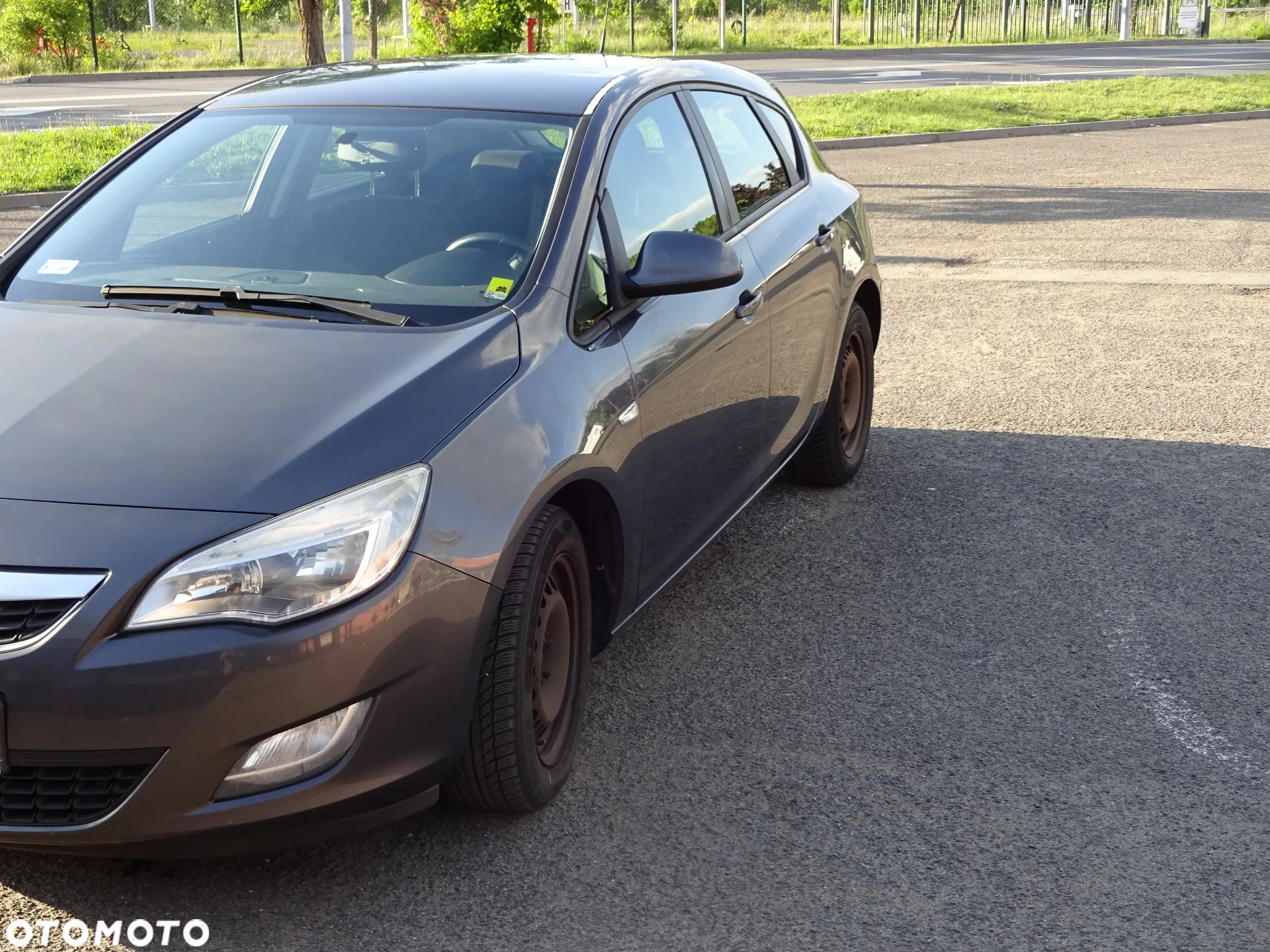 Opel Astra IV 1.6 Essentia - 13