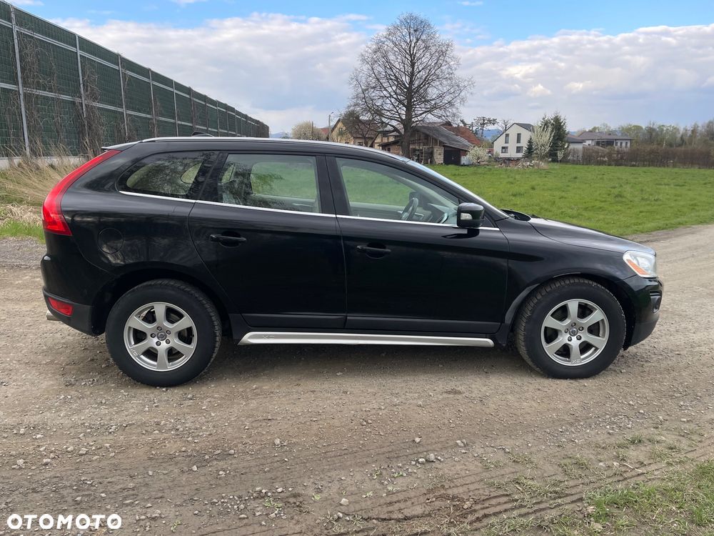 Volvo XC 60 D5 AWD Kinetic - 8