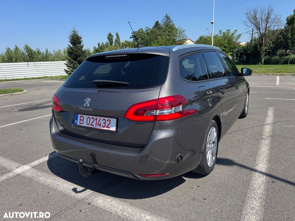 Peugeot 308 1.2 L PureTech Turbo Allure - 9