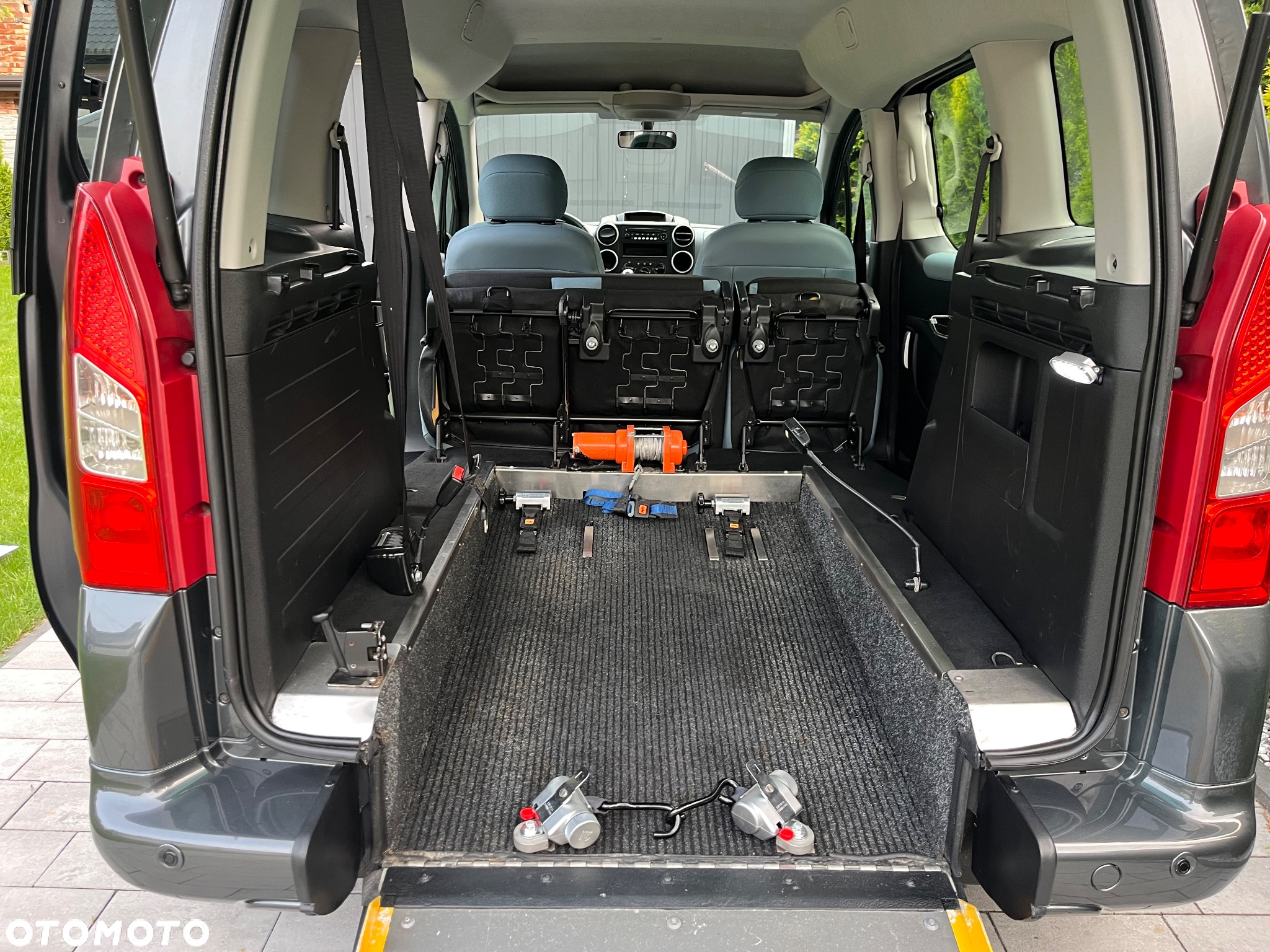 Citroën Berlingo Multispace HDi 90 FAP Tendance - 16