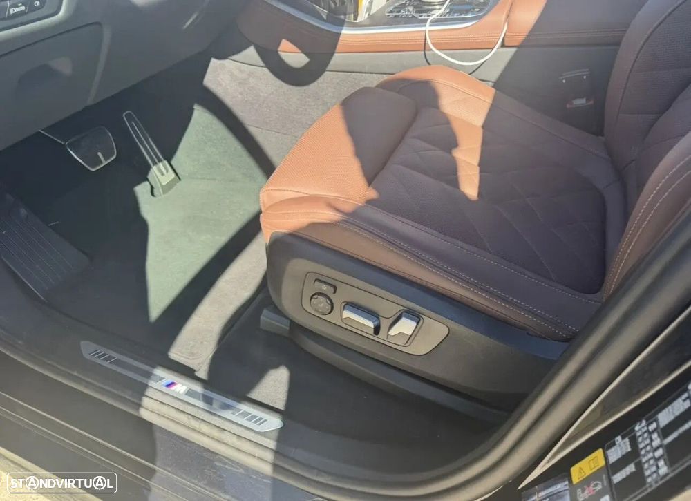 BMW X5 50 e xDrive Edição Desportiva M - 7