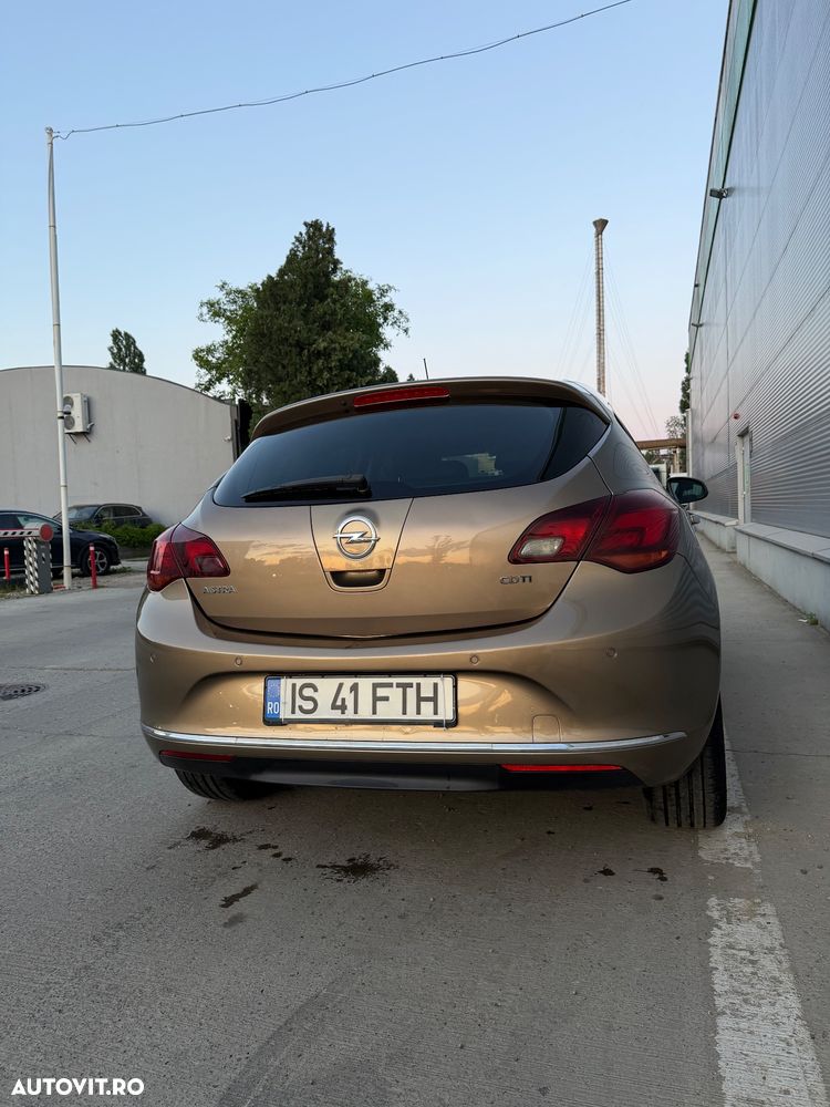 Opel Astra 1.7 CDTI ECOTEC Cosmo - 3