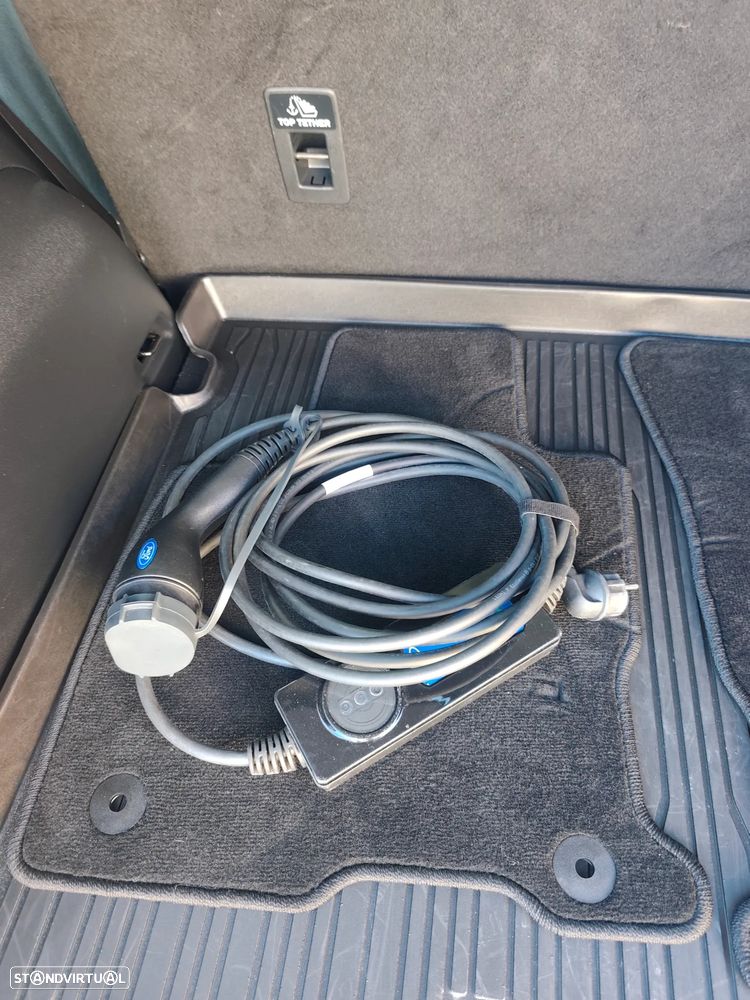 Ford Kuga - 39
