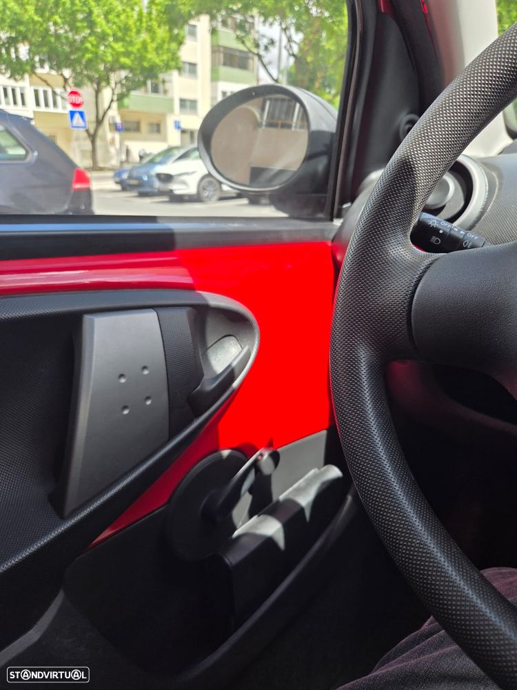 Toyota Aygo City - 3