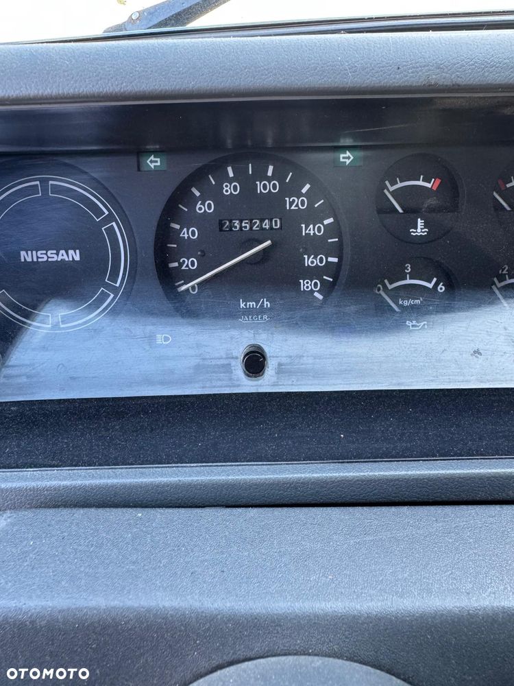 Nissan Patrol 3.3 - 6