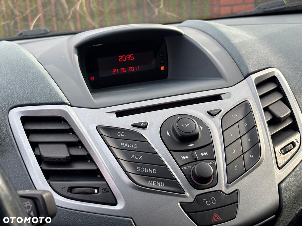 Ford Fiesta 1.25 Gold X EU5 - 29