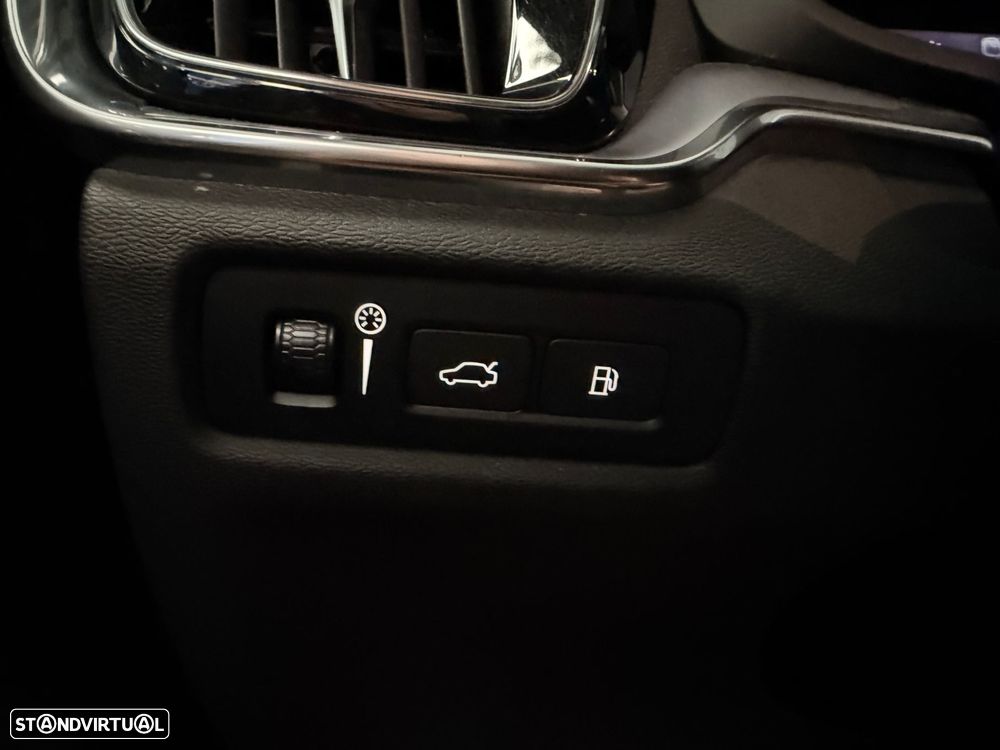 Volvo V60 2.0 T6 AWD TE Inscription - 25