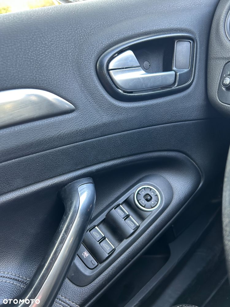 Ford Mondeo - 12