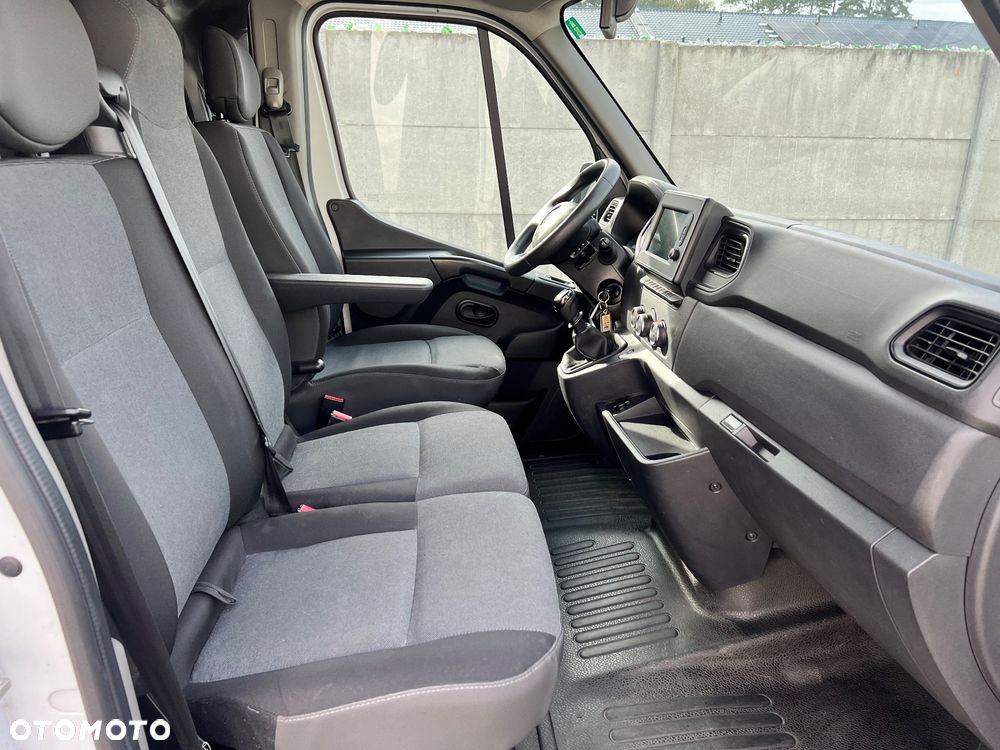 Renault Master L3H2 2.3 DCI 150KM 2019r - 25