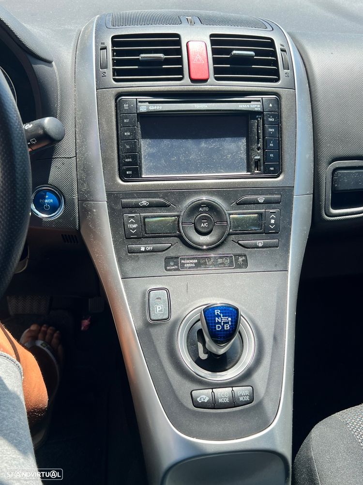 Toyota Auris 1.8 HSD Comfort+Navi - 8