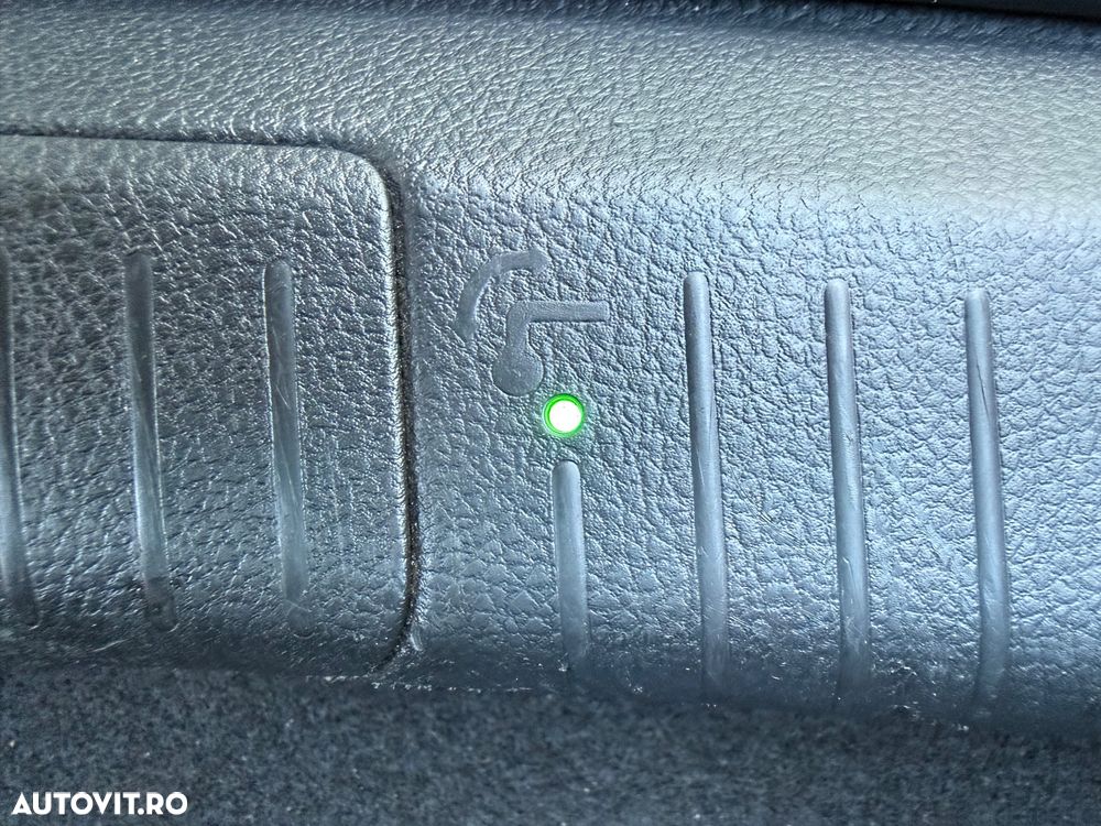 Volkswagen Golf GTD (BlueMotion Technology) DSG - 25