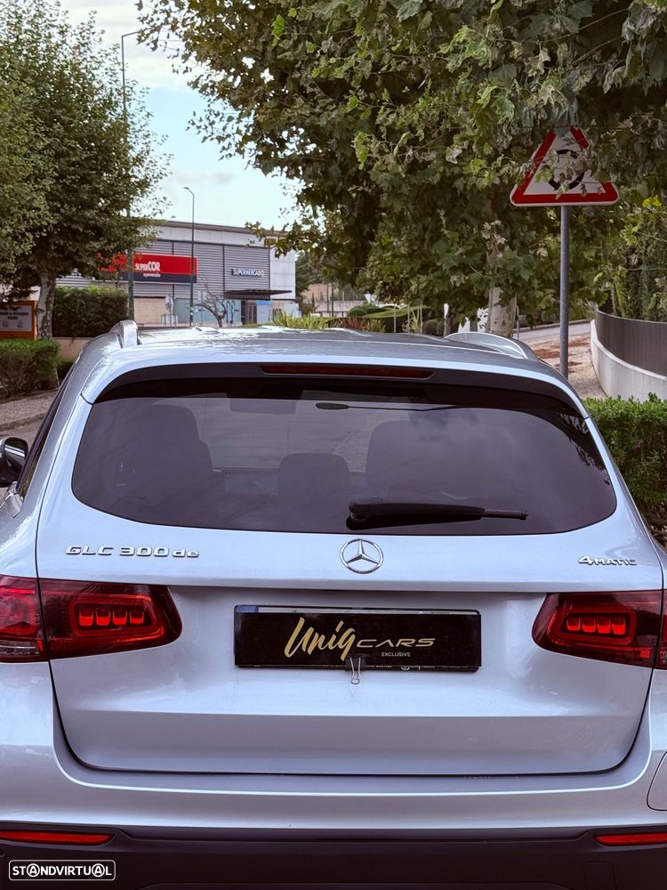 Mercedes-Benz GLC 300 de 4Matic 9G-TRONIC AMG Line - 22