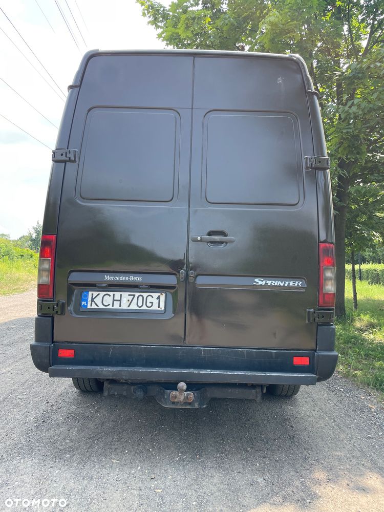 Mercedes-Benz Sprinter - 16
