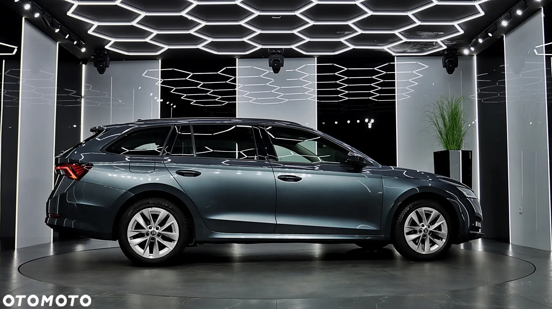 Skoda Octavia 2.0 TDI Ambition DSG - 11