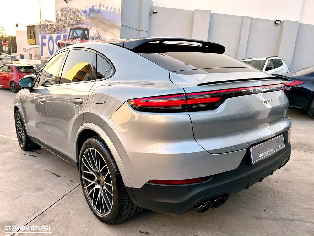 Porsche Cayenne Coupé E-Hybrid - 5