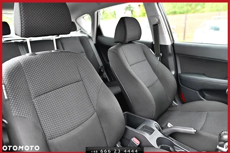 Hyundai i30 1.4 Blue Comfort - 16