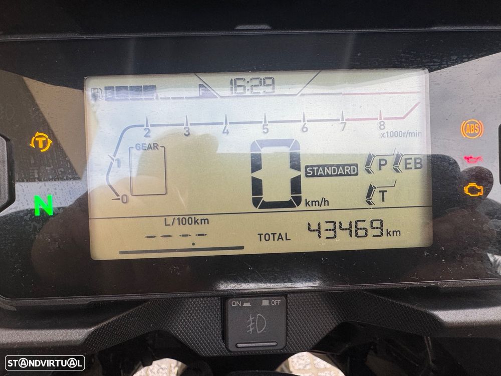 Honda NC750X 2022 - 9