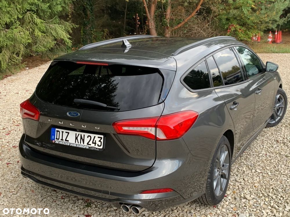 Ford Focus 1.5 EcoBlue Start-Stopp-System ST-LINE DESIGN - 10