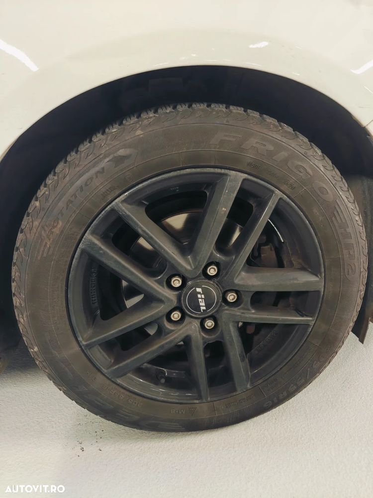 Ford Focus 1.5 TDCi Titanium - 8