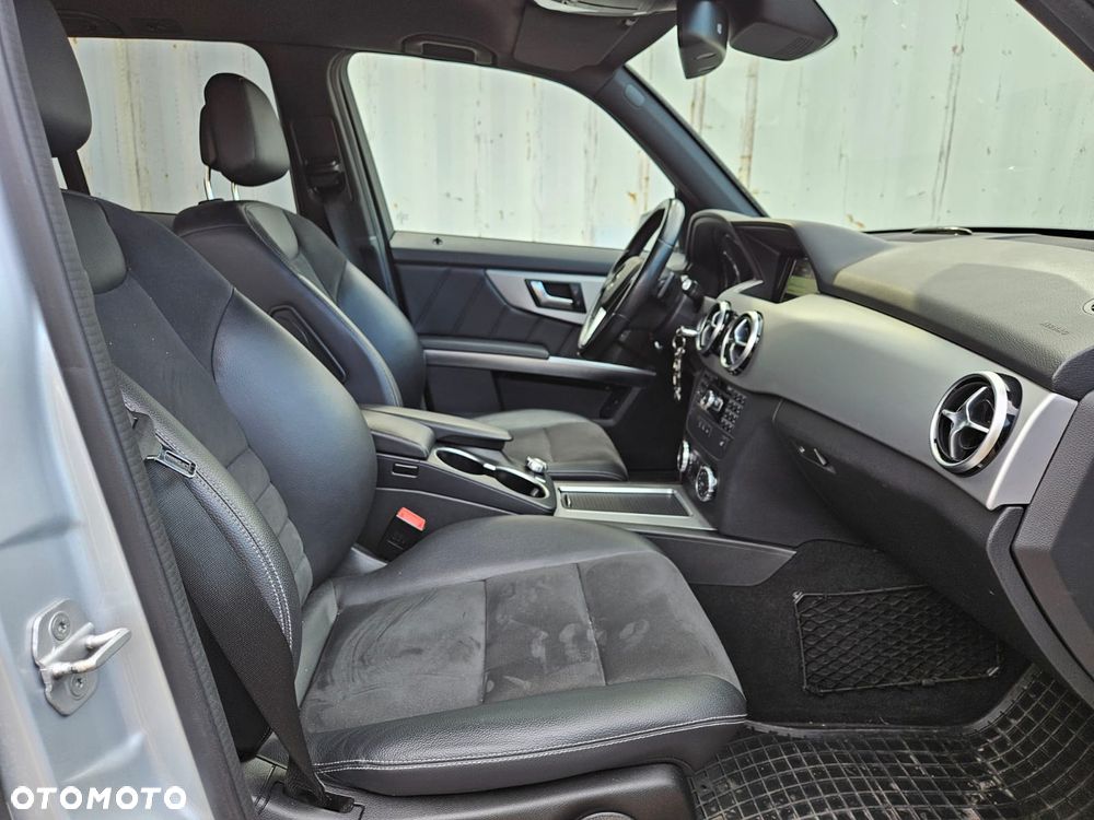 Mercedes-Benz GLK - 24