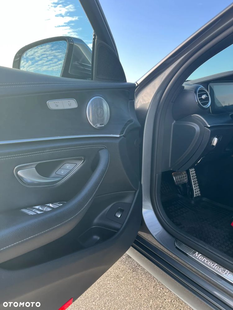 Mercedes-Benz Klasa E 400 d 4-Matic 9G-TRONIC - 9