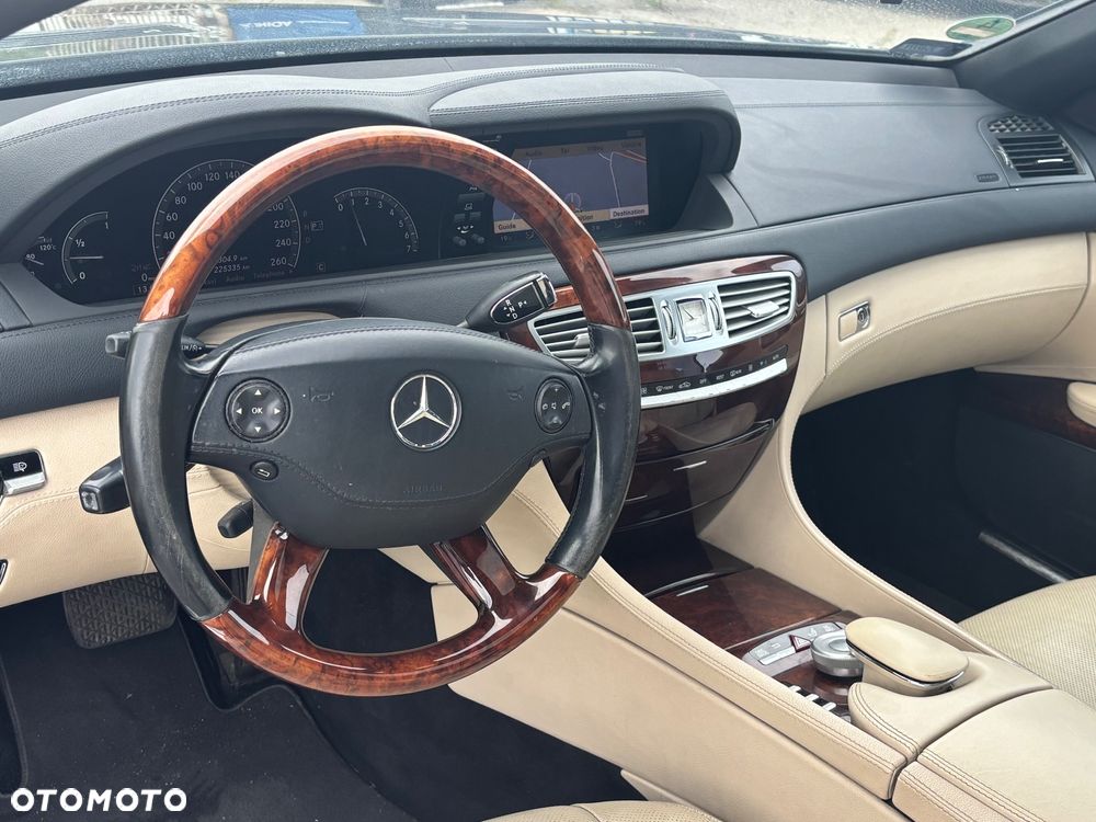 Mercedes-Benz CL 500 - 21