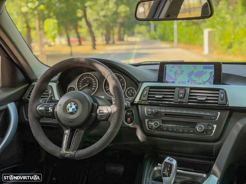 BMW 318 d Auto Pack M - 11