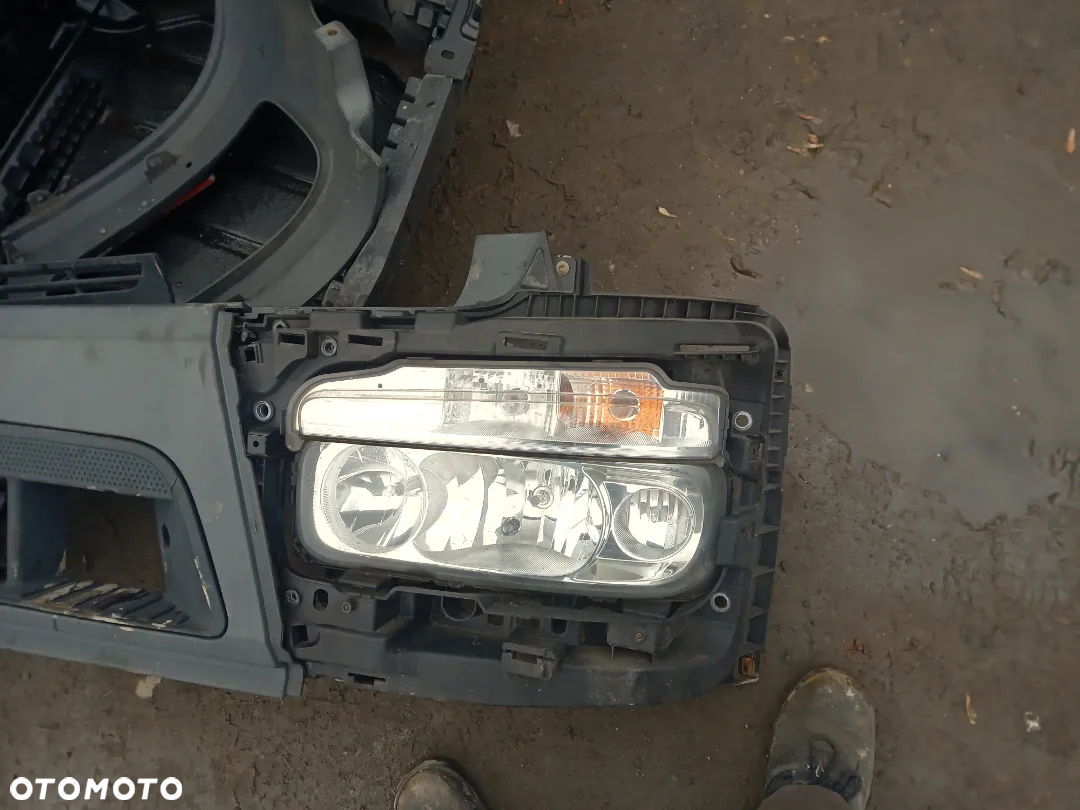 LAMPA KIERUNKOWSKAZ  KOMLETNA MERCEDES ATEGO 2013- LEWA PRAWA - 2