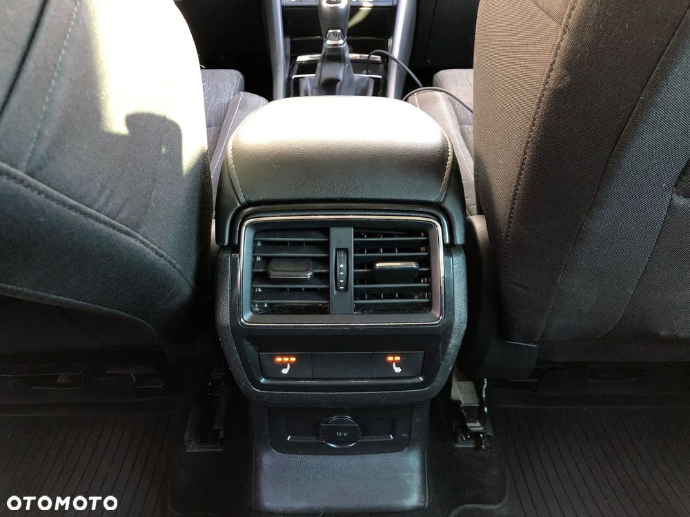 Skoda Karoq 1.5 TSI ACT GPF 4x2 Style - 27
