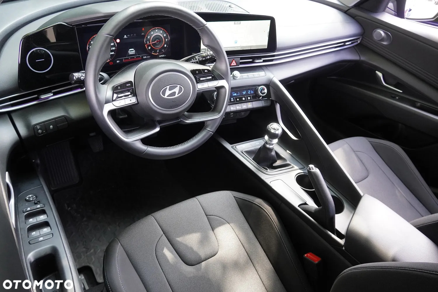 Hyundai Elantra 1.6 Modern - 21