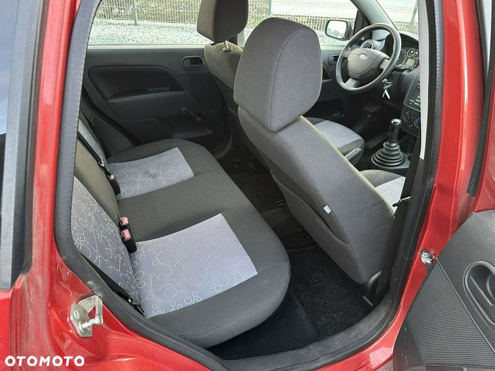 Ford Fiesta 1.3 - 13