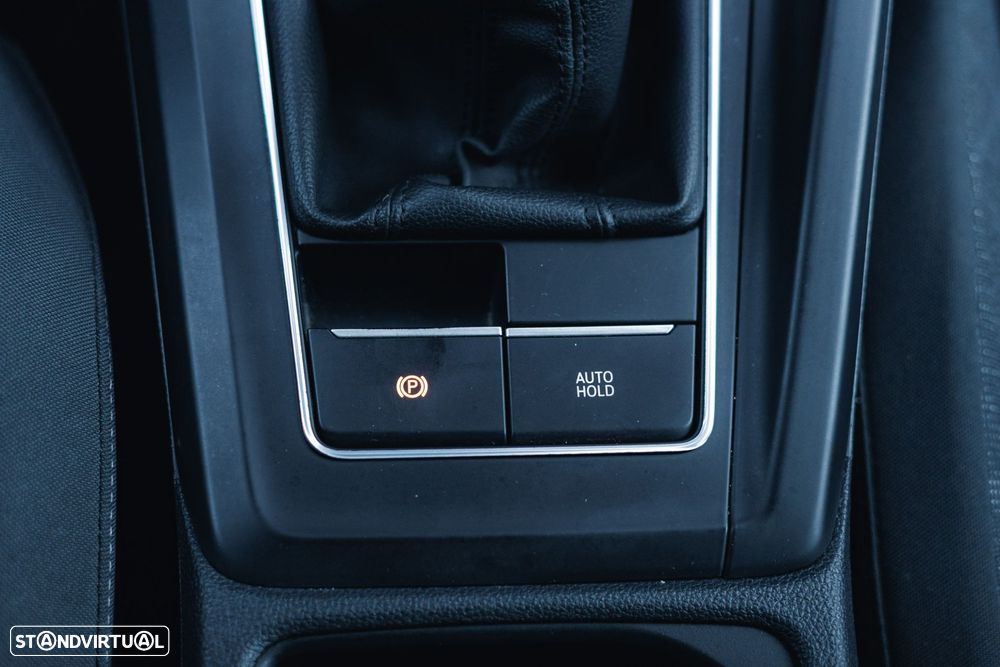 VW Golf 1.0 TSI Sportline - 28