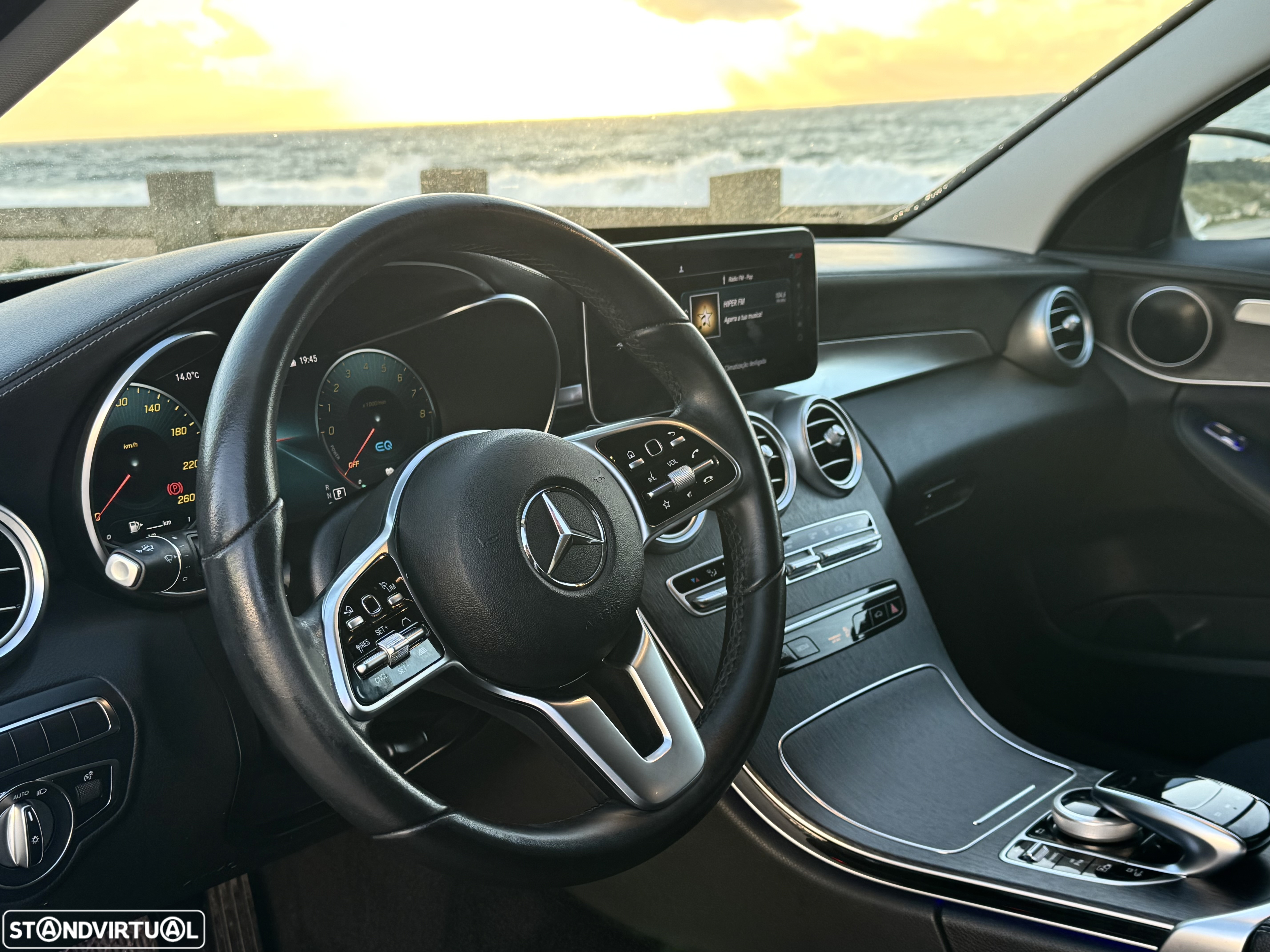 Mercedes-Benz C 300 e AMG Line - 13